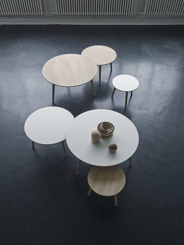Kontormøbler-Magnus-Olesen-Trio-table-BOTIUM-loungeindretning